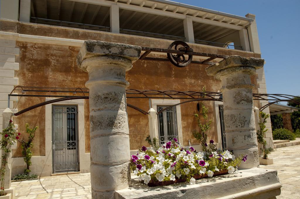 Agriturismo Li Calizzi Arte E Natura Novoli Εξωτερικό φωτογραφία